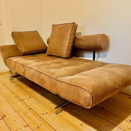 Renovated I 4 I Close To The Fair